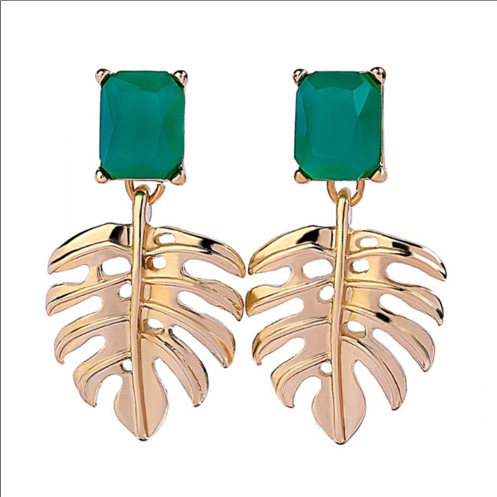 NEW ITEM ✨Rhinestone Palm Leaf Earrings✨